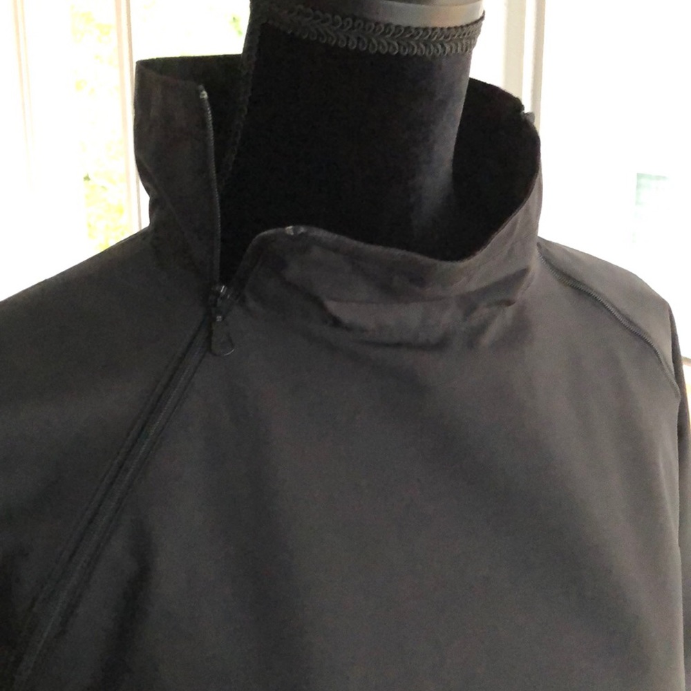 Calvin Klein black windbreaker, NWOT. Size large - Picture 2 of 7